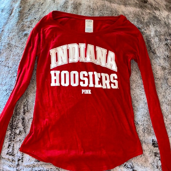 PINK IU top - Picture 1 of 3